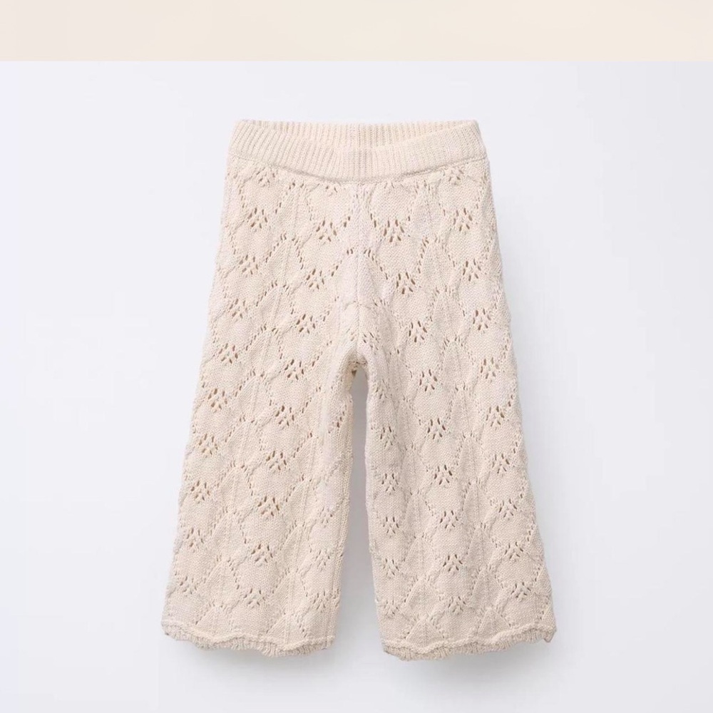 Zara Cream Knit Sweater - Picture 2 of 3
